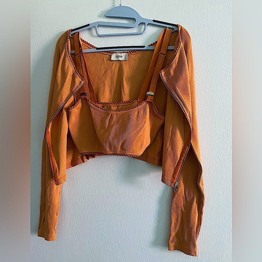FENDISIMME MADE IN ITALY SET (BRA AND LONG SLEEVES ZIPPERED TOP, size 46